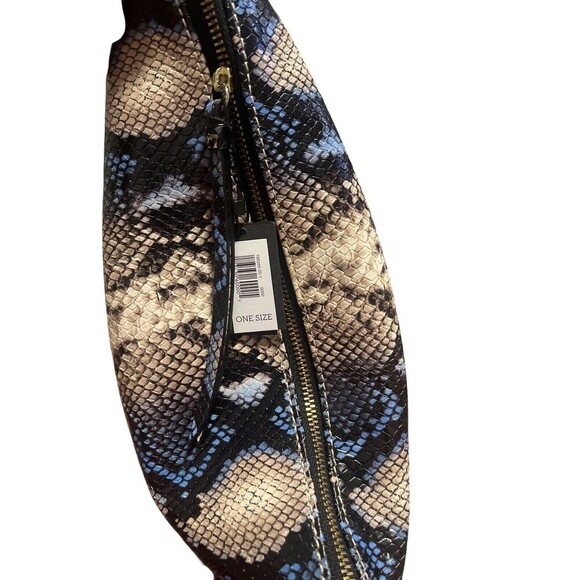 NWT Banana Republic Snake Print Leather Wristlet Clutch - Picture 2 of 8